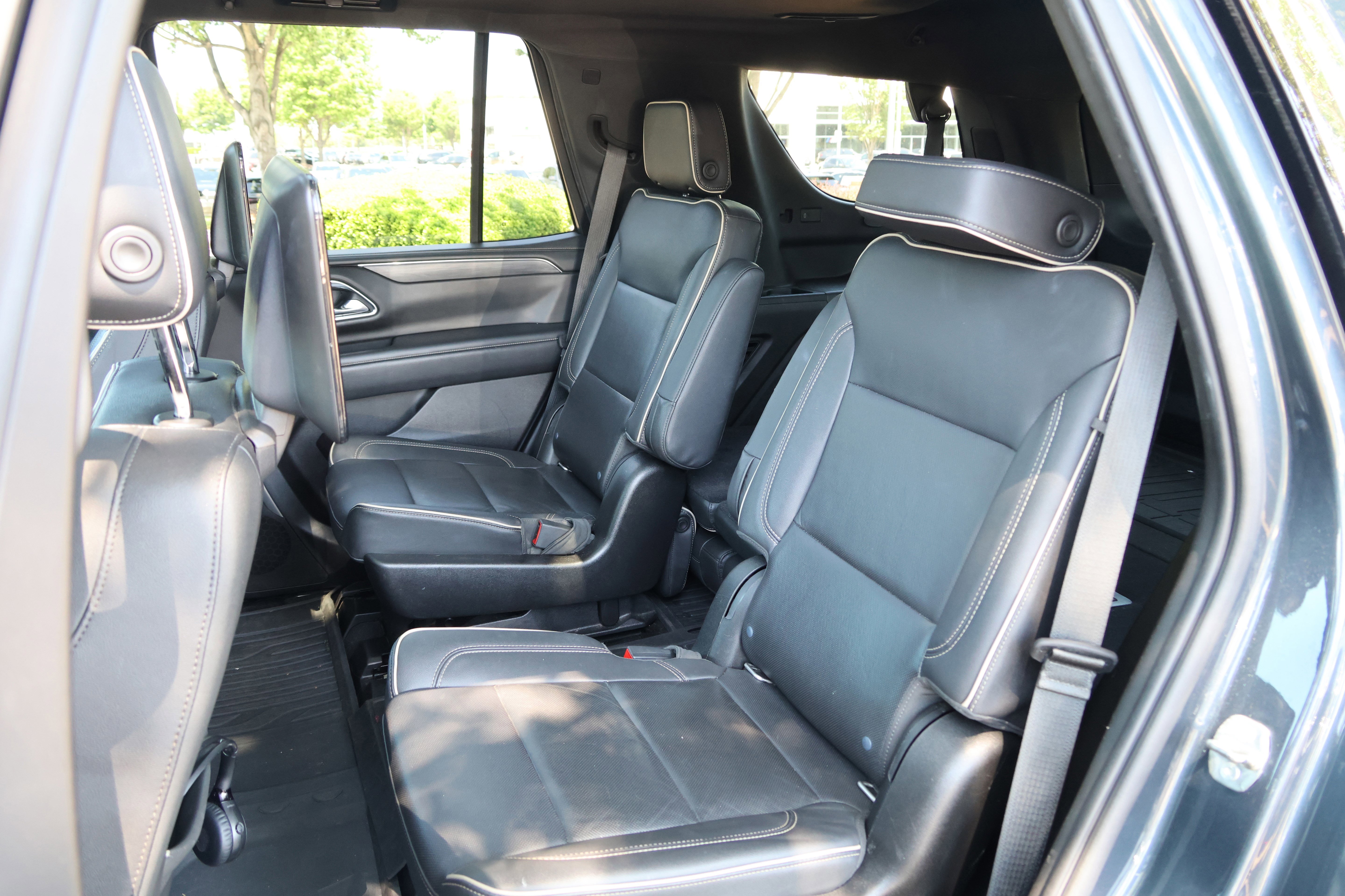Used 2021 GMC Yukon SLT w/ SLT Luxury Plus Package AWD/4WD image 39