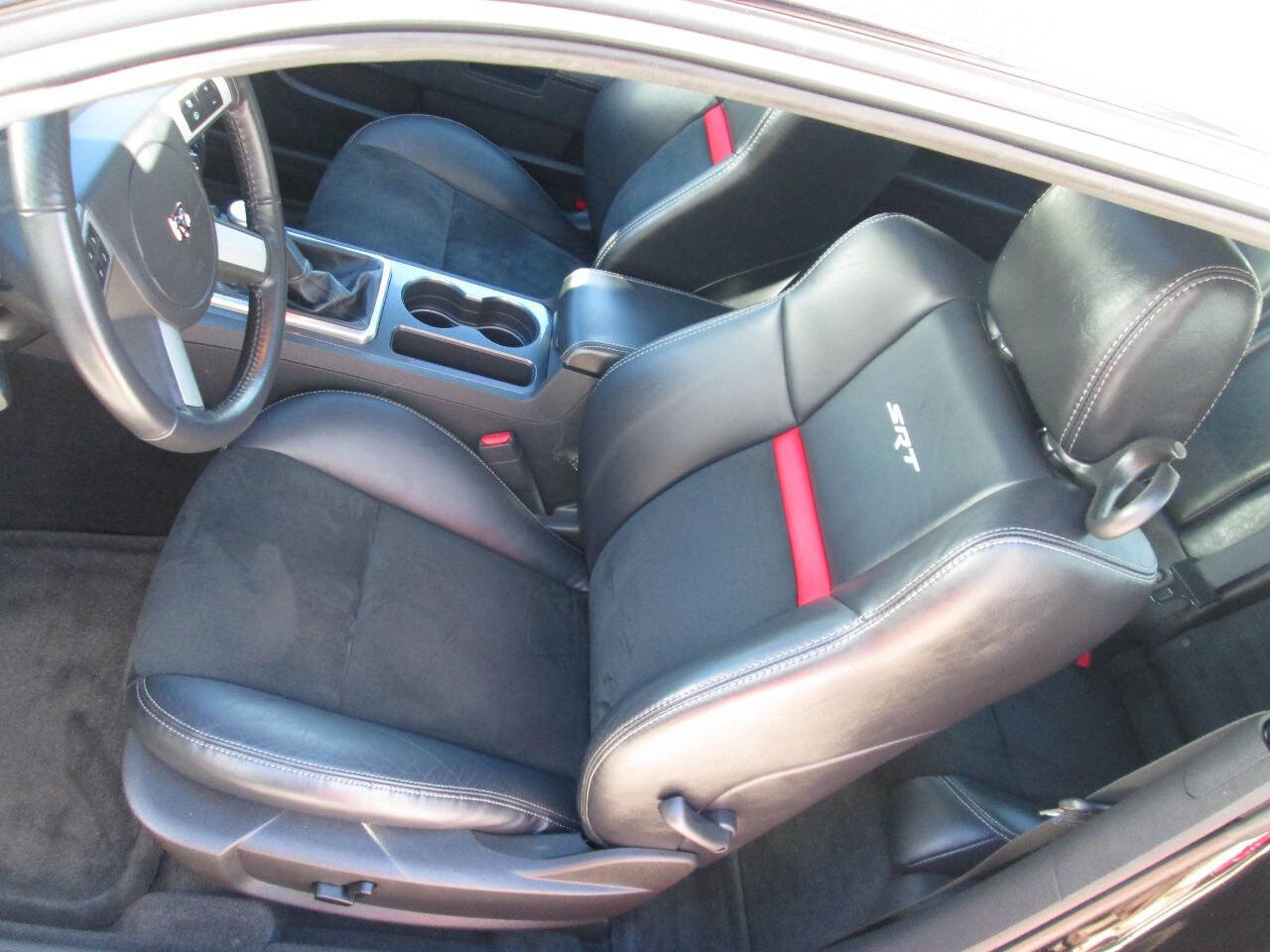 Used 2009 Dodge Challenger SRT8 w/ SRT Option Group II image 23