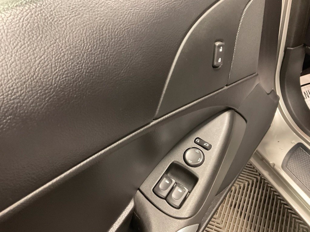 Used 2006 Chevrolet Corvette Coupe RWD image 18