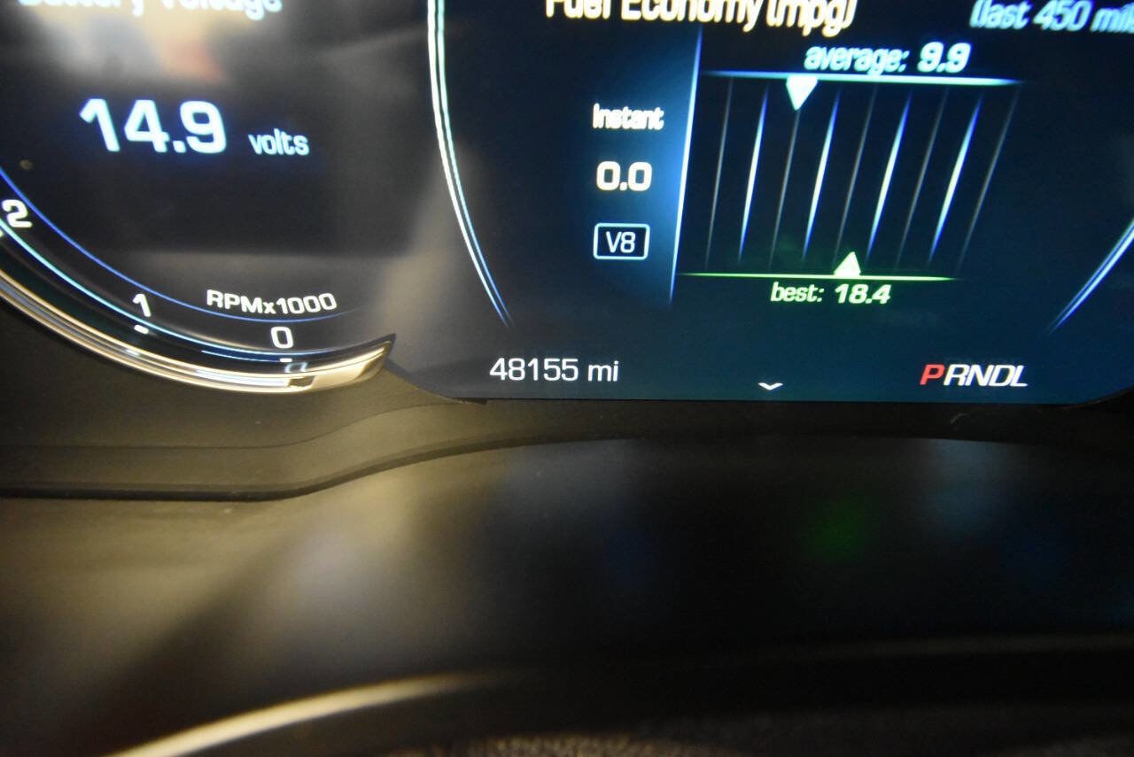 Used 2020 Cadillac Escalade Premium Luxury image 32