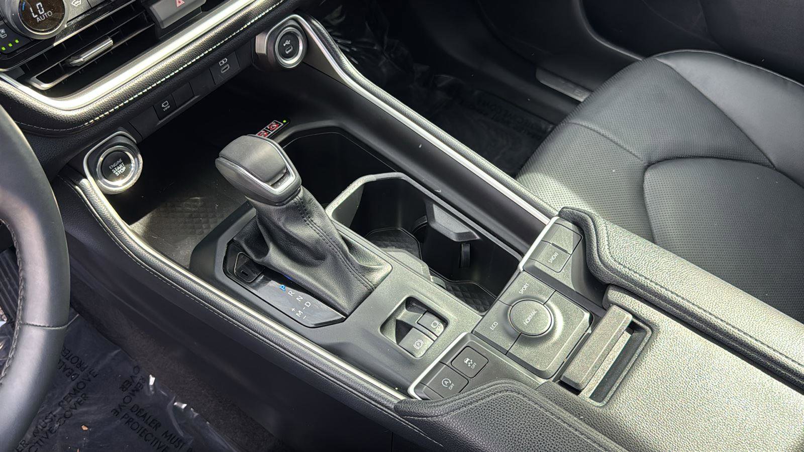 Used 2025 Toyota Grand Highlander FWD image 22