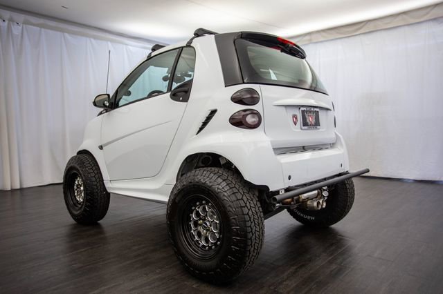 Used 2013 smart fortwo Coupe image 24