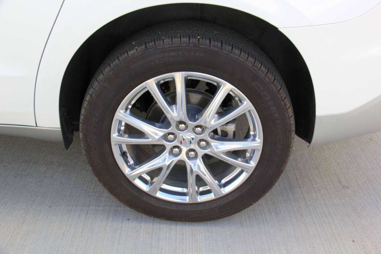 Used 2024 Buick Enclave Essence FWD image 39