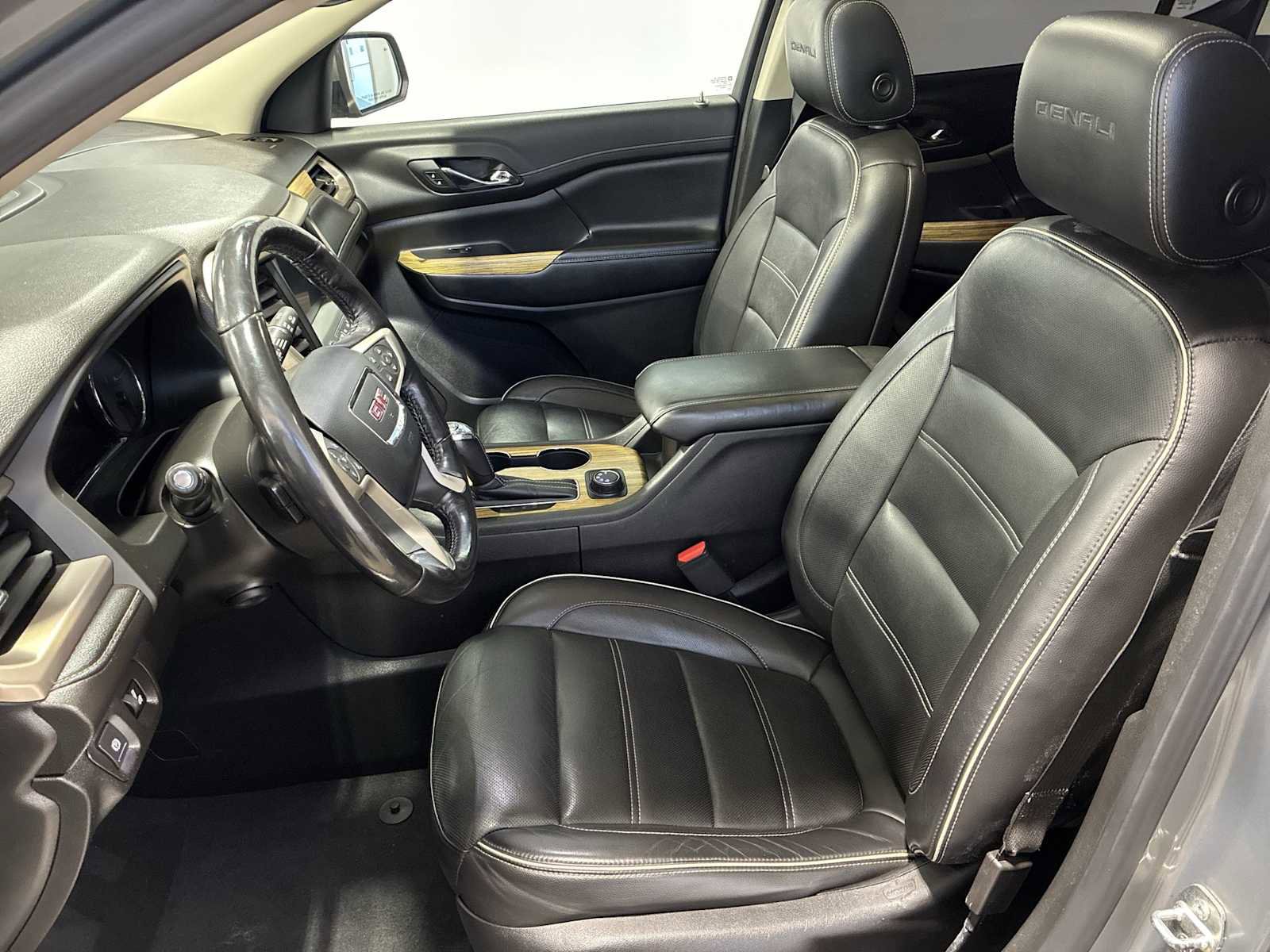 Used 2019 GMC Acadia Denali w/ Technology Package image 13