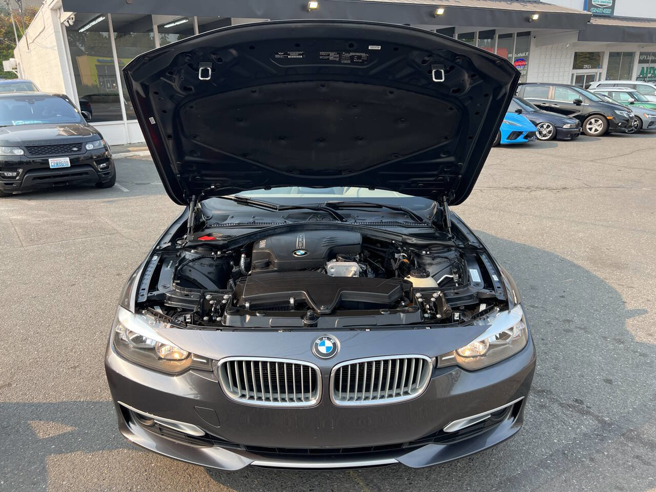 Used 2012 BMW 328i Sedan w/ Premium Pkg image 12