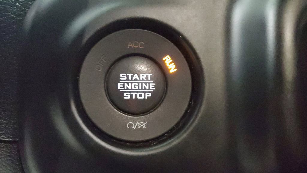 Used 2022 Jeep Wrangler Sport AWD/4WD image 25