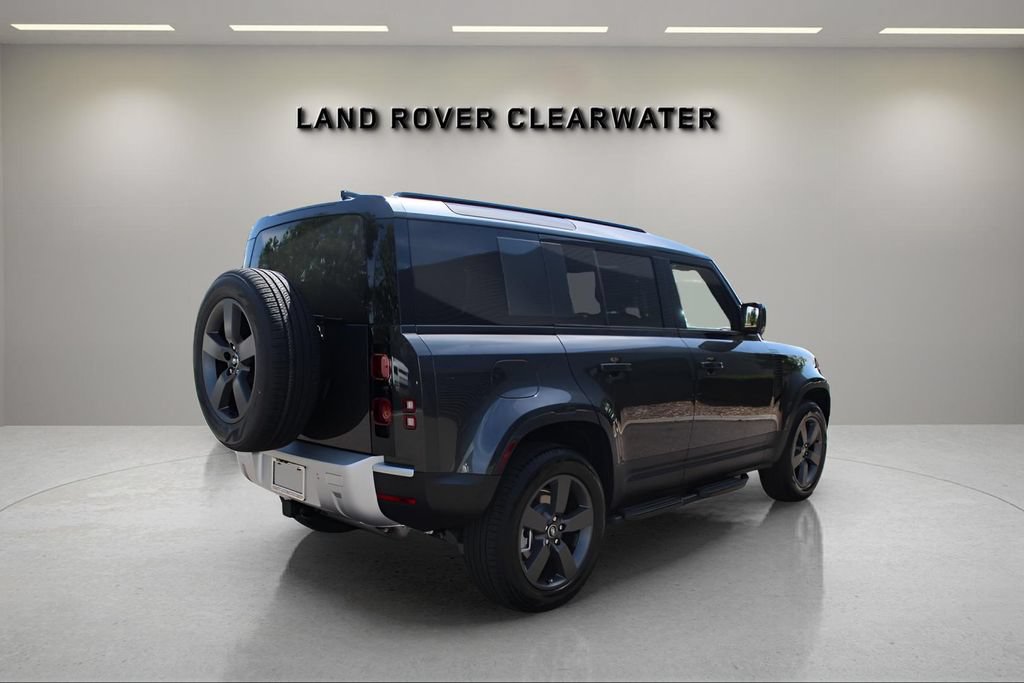 New 2025 Land Rover Defender 110 S AWD/4WD image 5