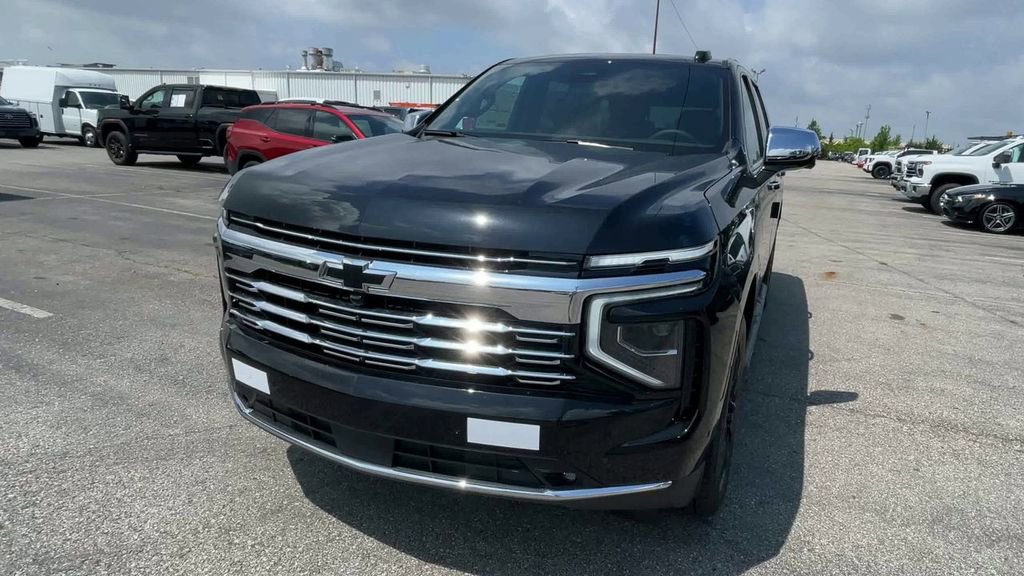 New 2026 Chevrolet Tahoe Premier w/ Sun And Tow Package AWD/4WD image 5