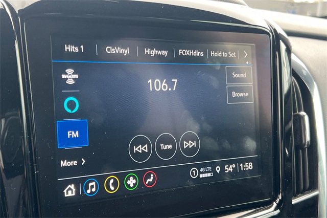 Used 2023 Chevrolet Traverse LT image 25