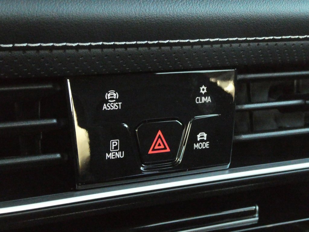 New 2026 Volkswagen Atlas SE image 16