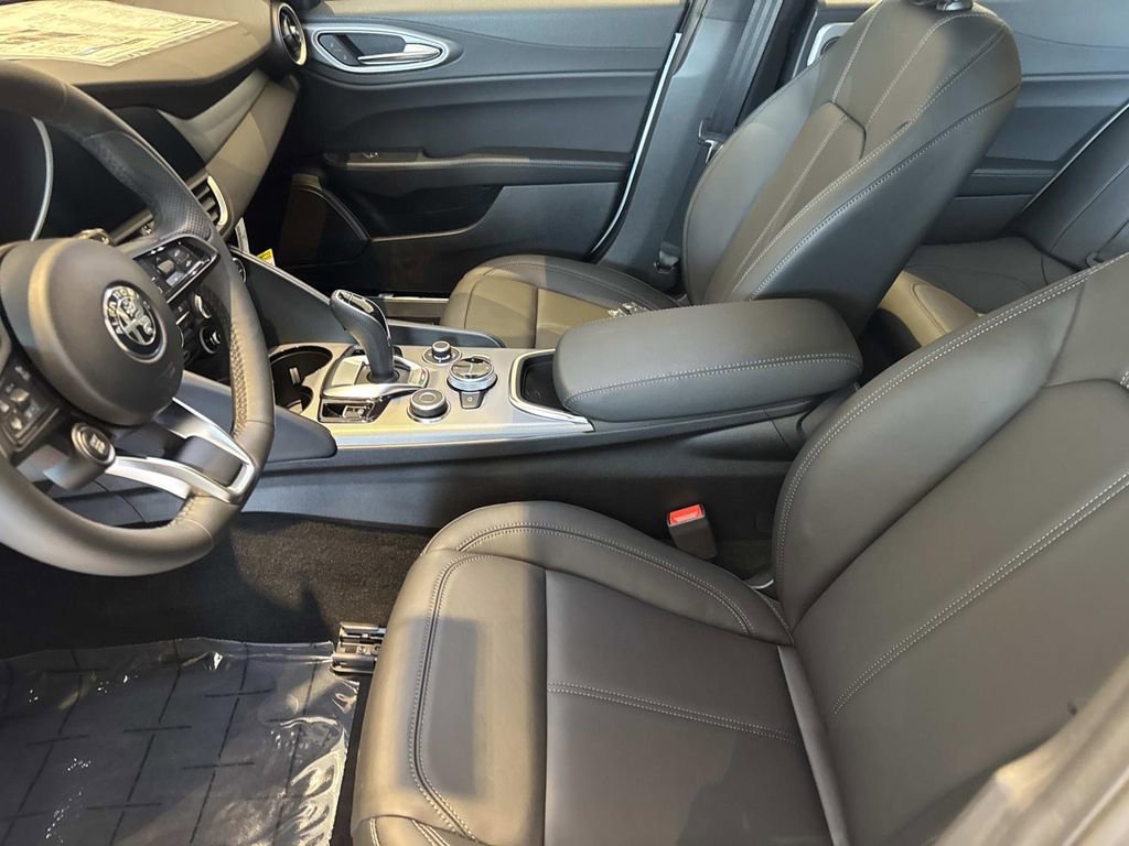 New 2026 Alfa Romeo Giulia w/ Driving Assist Package image 20