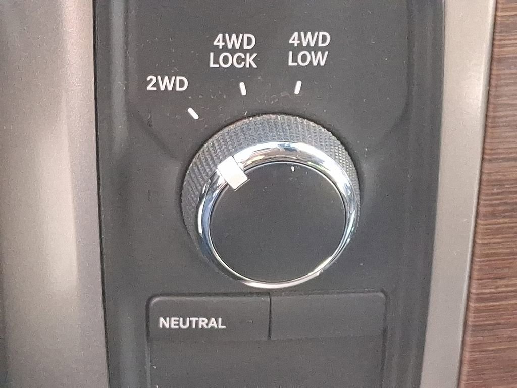 Used 2013 RAM 2500 Laramie w/ Convenience Group image 28