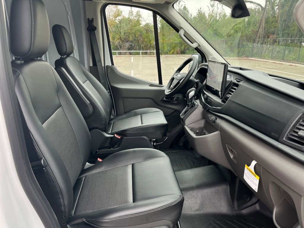 New 2026 Ford Transit 250 148 Medium Roof image 26