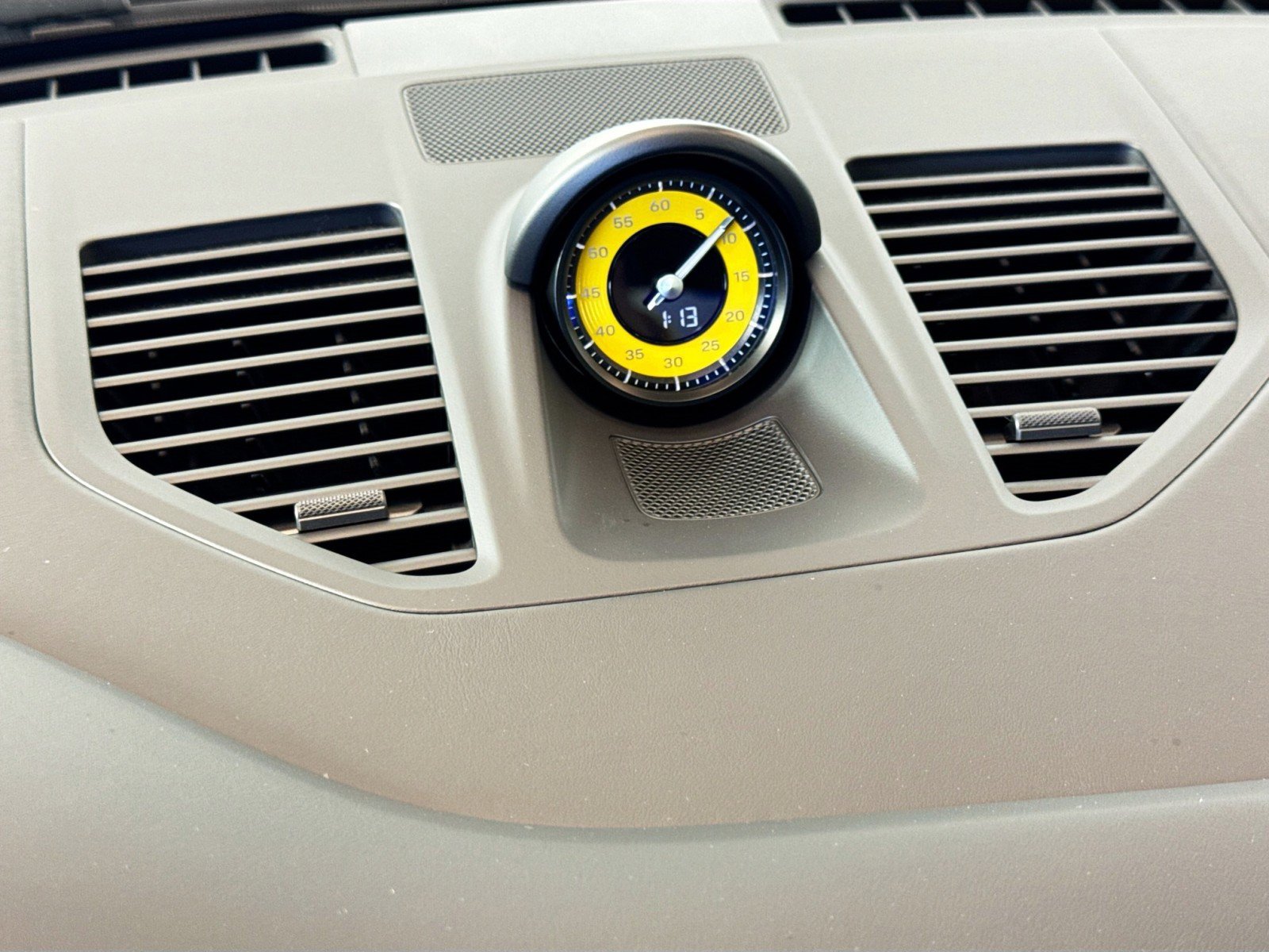 Used 2025 Porsche 911 Carrera image 29