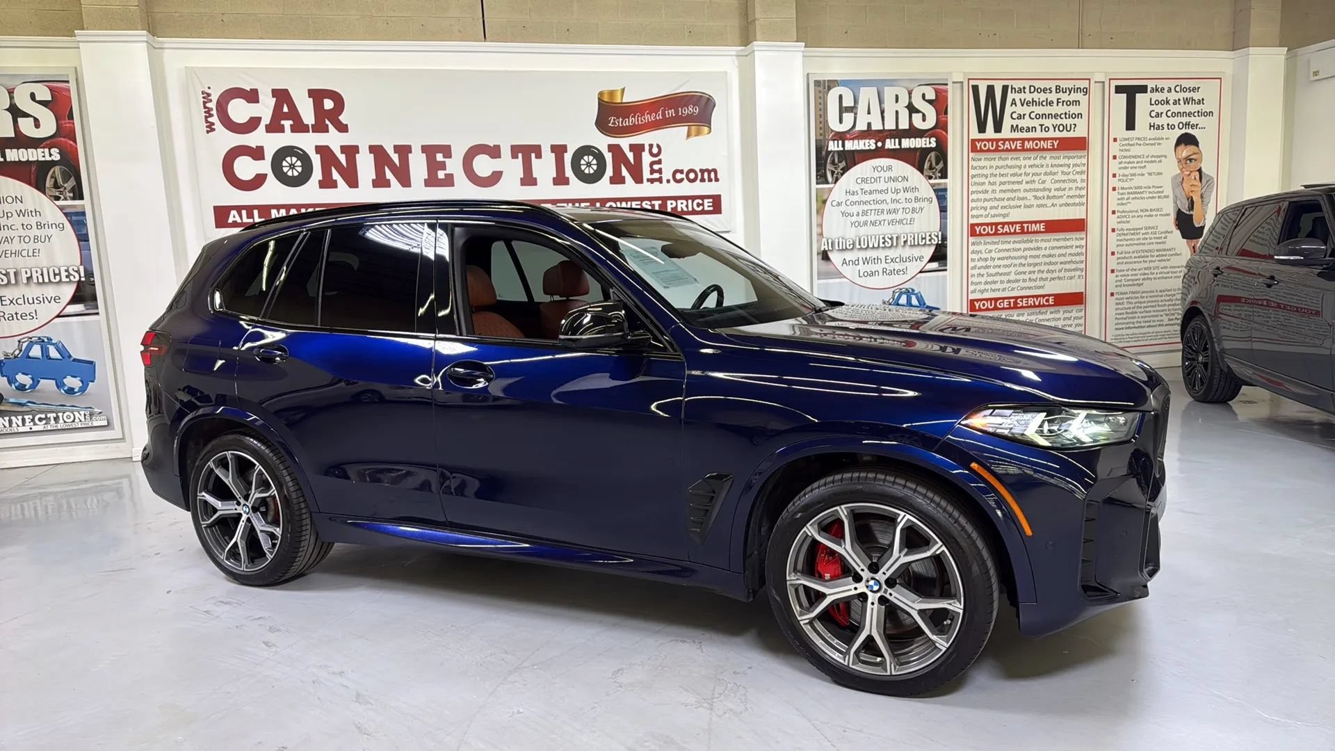 Used 2024 BMW X5 M60i AWD/4WD image 5
