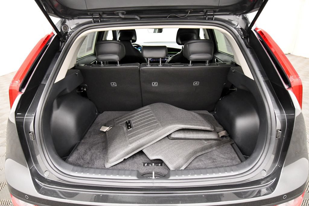 Certified 2025 Kia Niro EX FWD image 7
