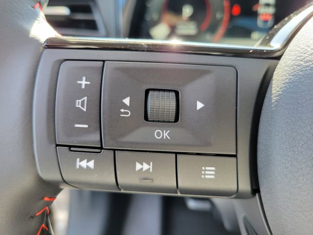 New 2025 Nissan Kicks SR w/ Illumination Package image 18