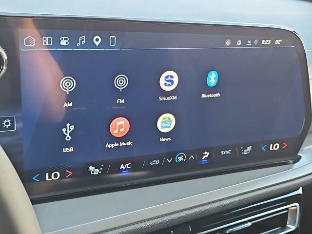 New 2027 Chevrolet Traverse LT w/ LPO, Cargo Package FWD image 13