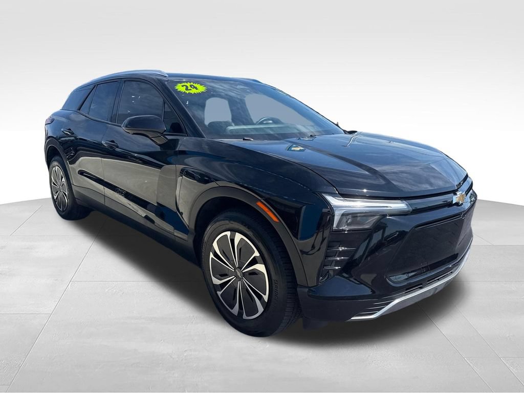 Used 2024 Chevrolet Blazer EV LT AWD/4WD image 18