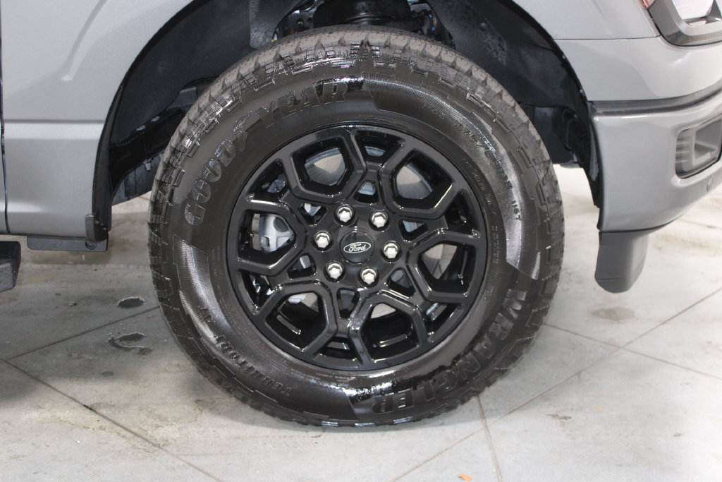 Used 2025 Ford F150 XLT w/ Equipment Group 302A MID AWD/4WD image 14