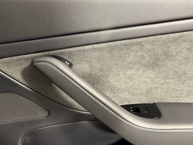 Used 2019 Tesla Model 3 Long Range image 25