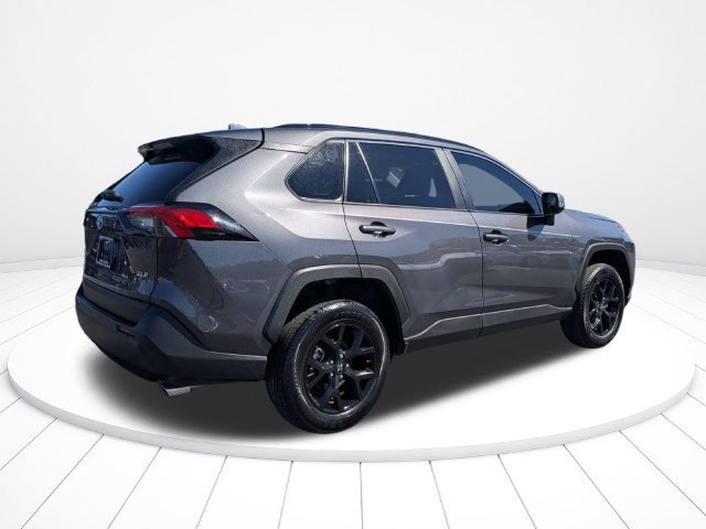 Used 2025 Toyota RAV4 XLE FWD image 3