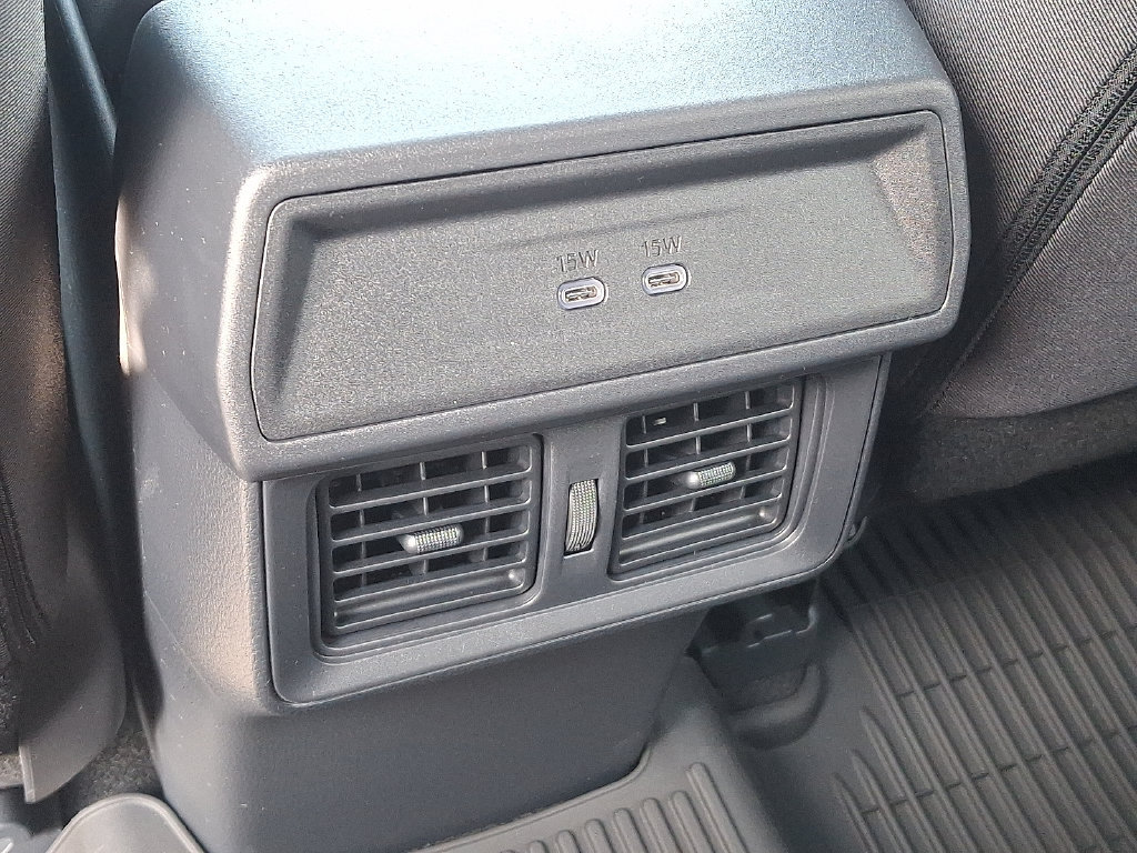Used 2026 Toyota RAV4 SE w/ Convenience Package AWD/4WD image 11