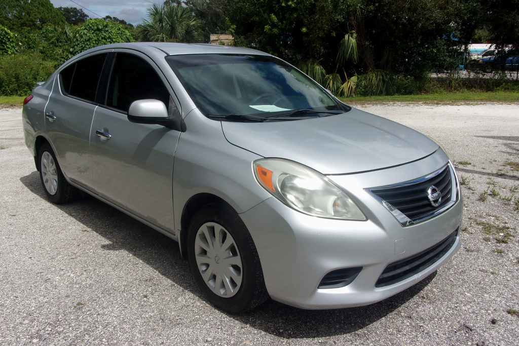 Used 2013 Nissan Versa SV