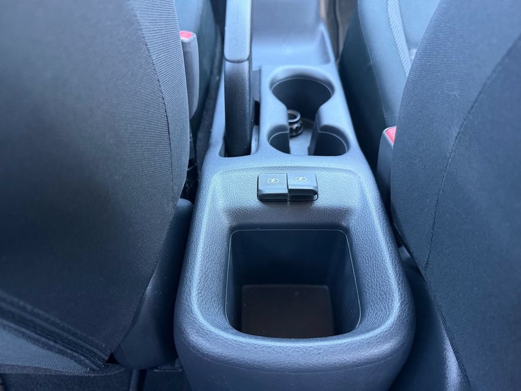 Used 2020 Nissan Versa S FWD image 15
