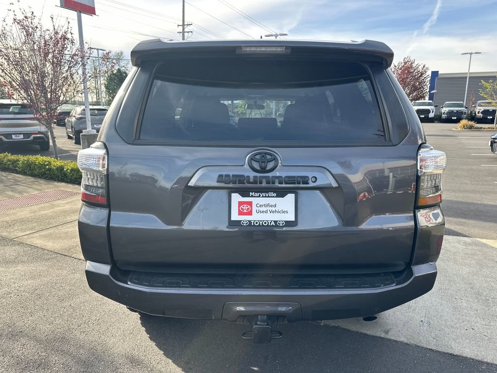 Used 2016 Toyota 4Runner SR5 image 4