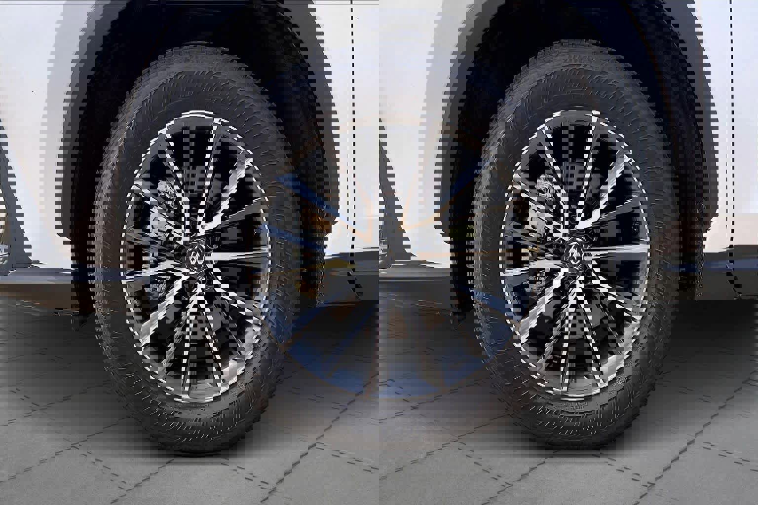 Used 2025 Lexus NX 250 FWD w/ Towing Package (2000 Lbs) image 9