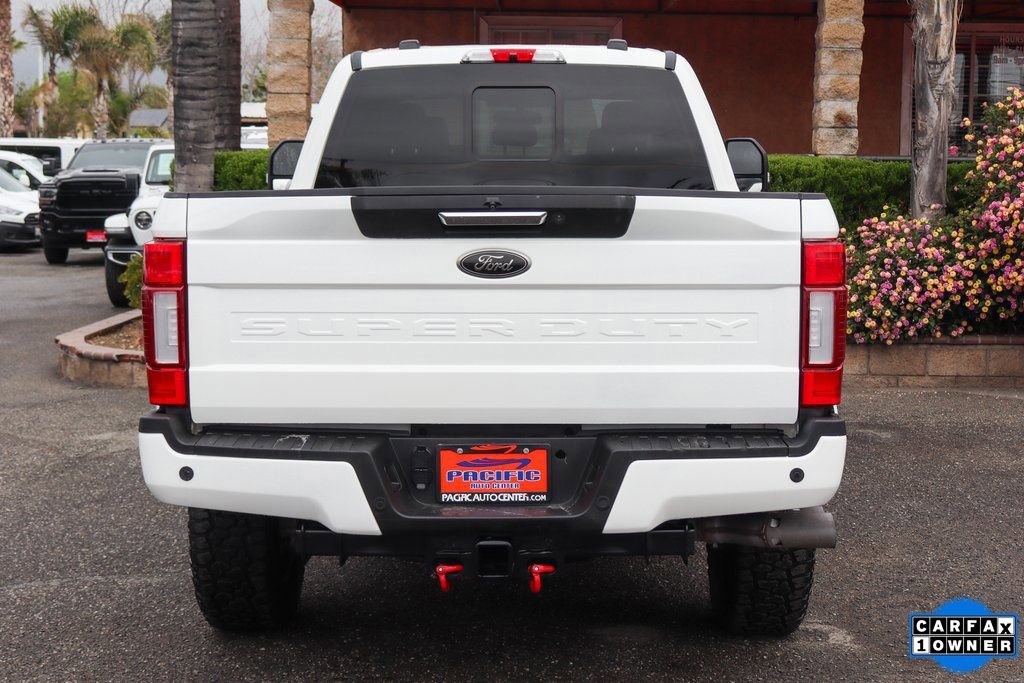 Used 2022 Ford F350 Lariat w/ Black Appearance Package image 7