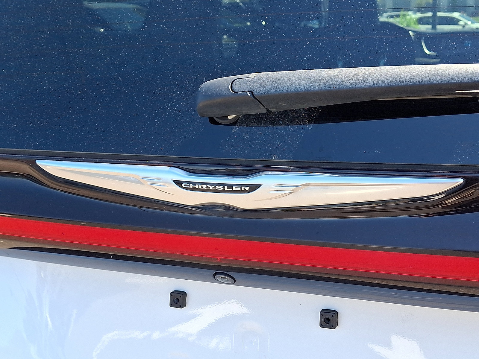 Used 2024 Chrysler Pacifica Touring-L FWD image 29