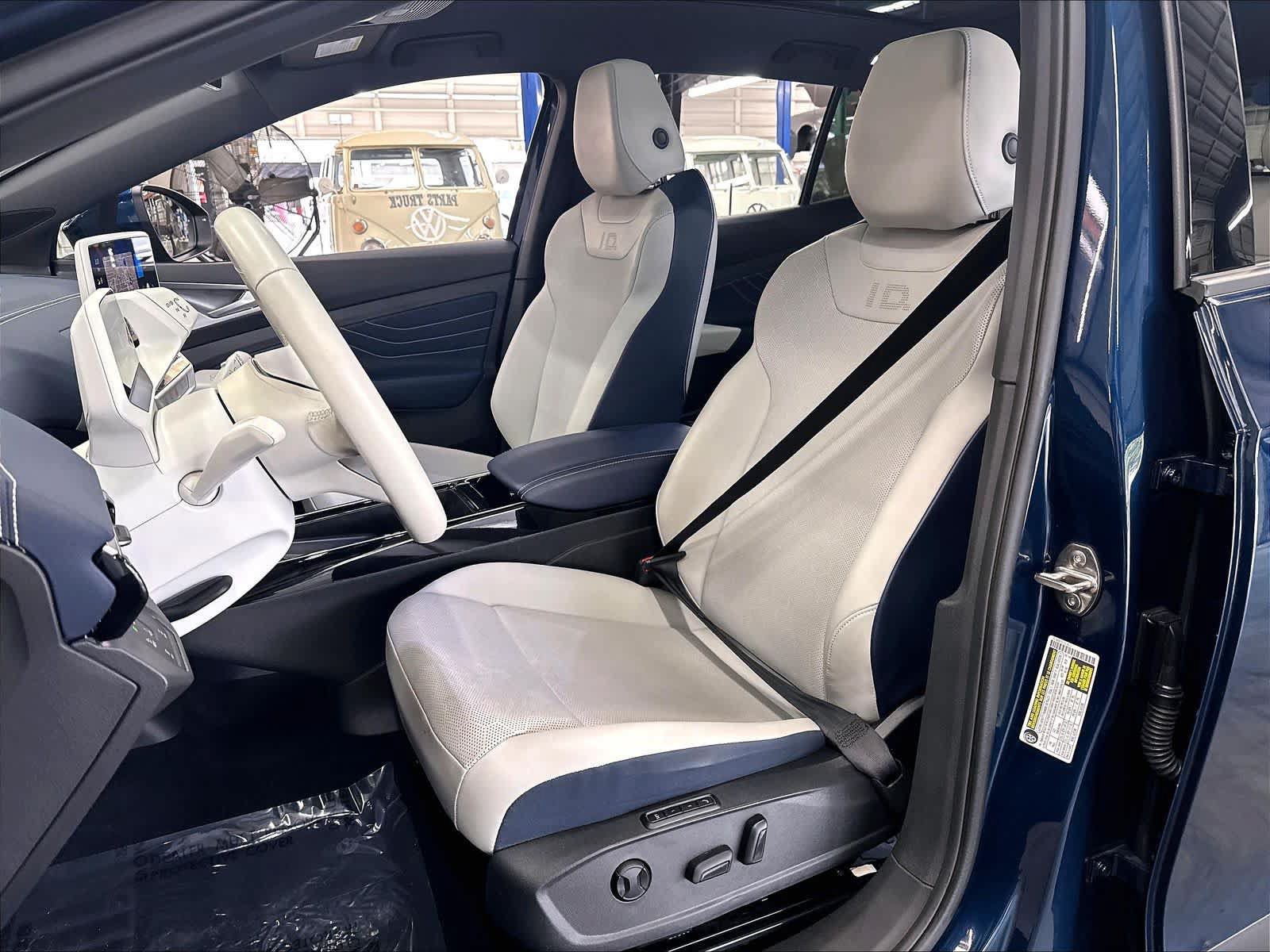 Used 2023 Volkswagen ID.4 Pro S Plus RWD image 25