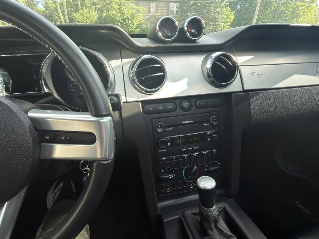Used 2006 Ford Mustang GT RWD image 20