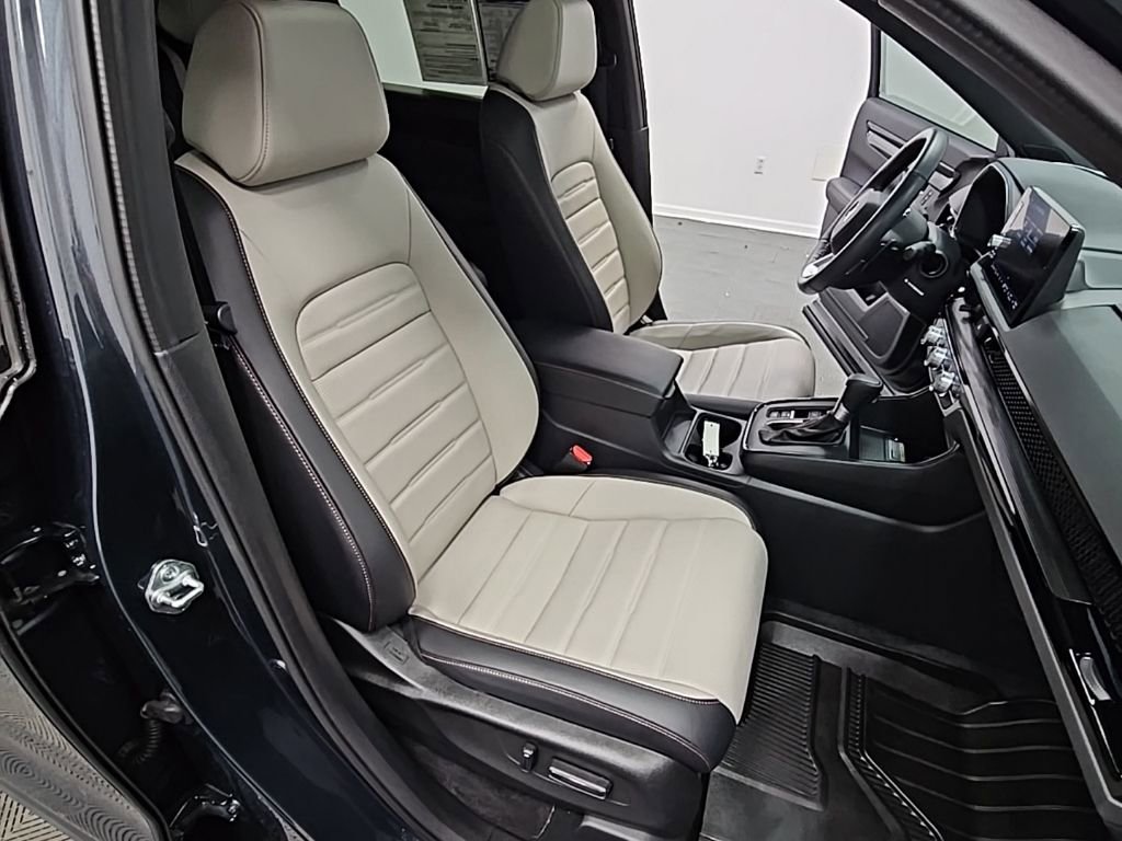 Used 2024 Honda CR-V Sport Touring image 45
