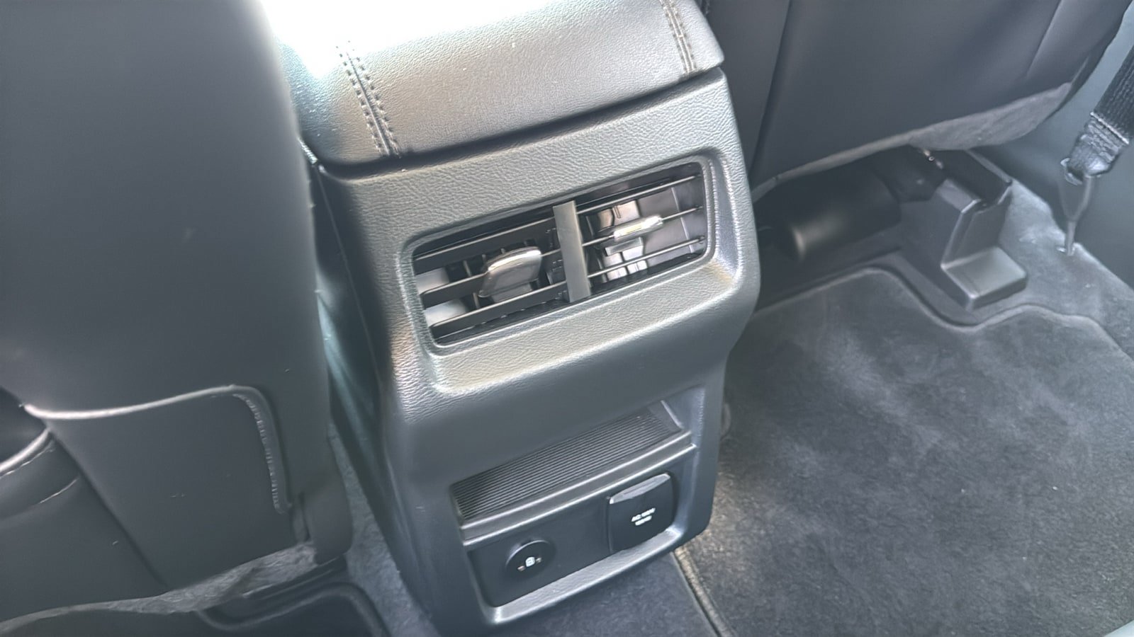 Used 2023 Ford Edge SEL w/ Convenience Package AWD/4WD image 28