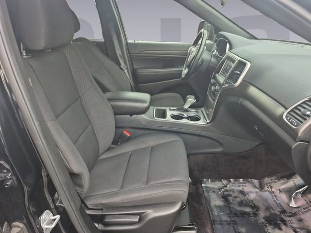 Used 2018 Jeep Grand Cherokee Laredo image 17