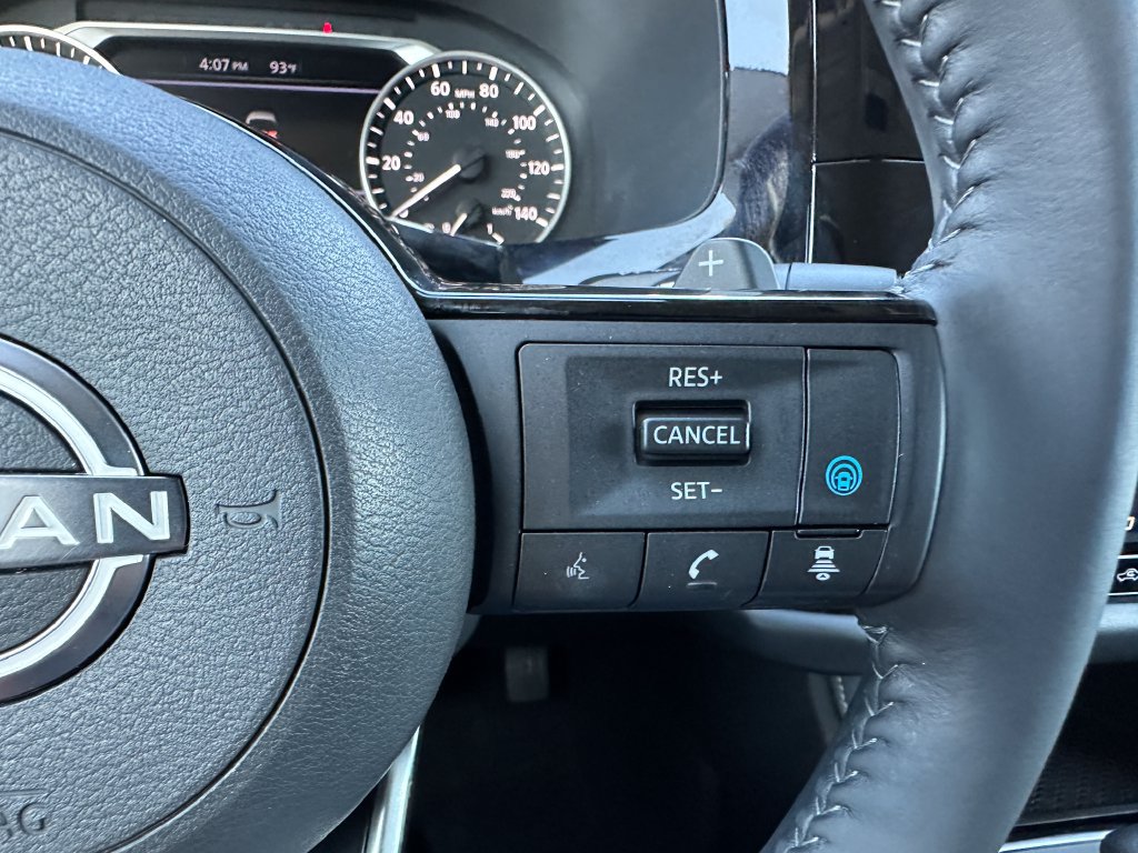 Used 2022 Nissan Pathfinder SV FWD image 27