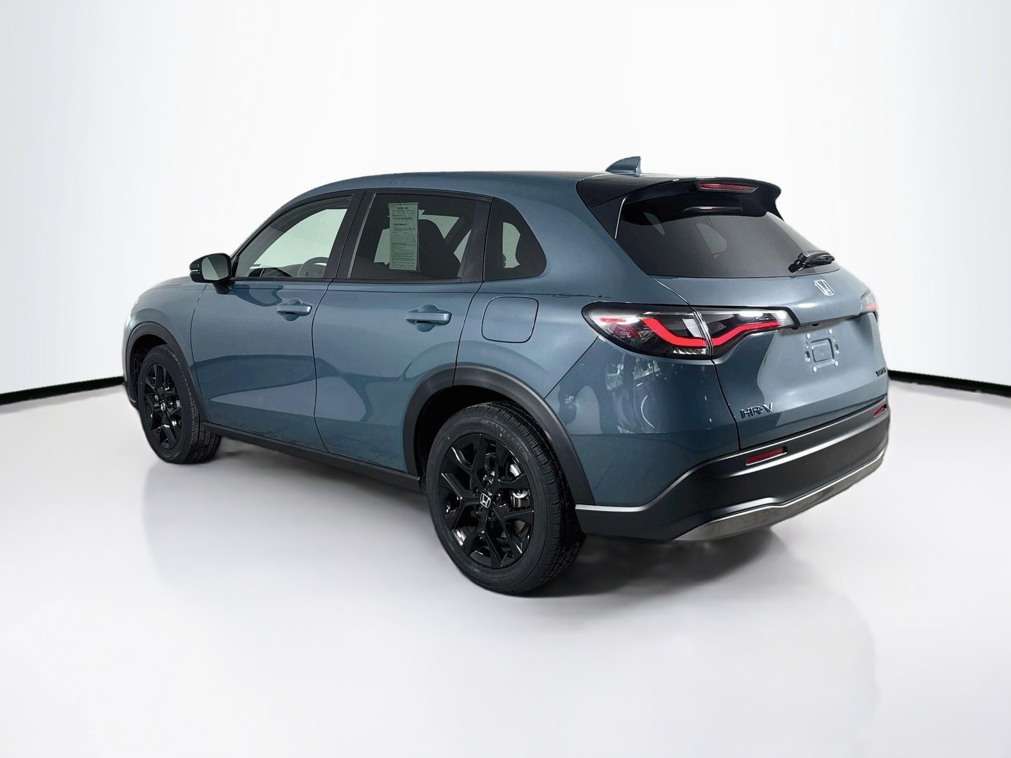 Certified 2025 Honda HR-V Sport image 29