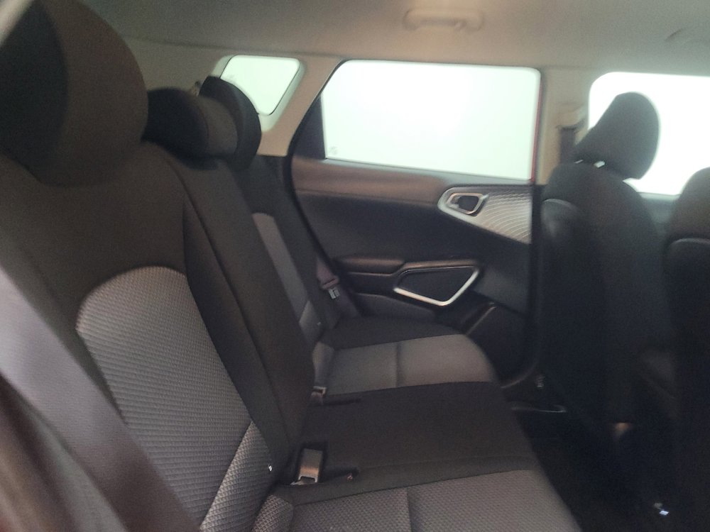 Used 2025 Kia Soul S FWD image 19