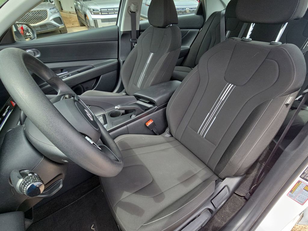 Certified 2024 Hyundai Elantra SEL image 14