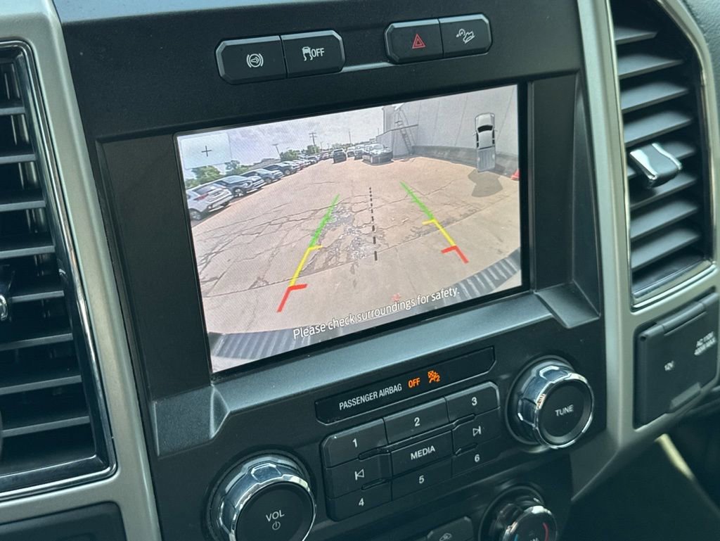 Used 2021 Ford F250 Lariat w/ Lariat Value Package AWD/4WD image 11