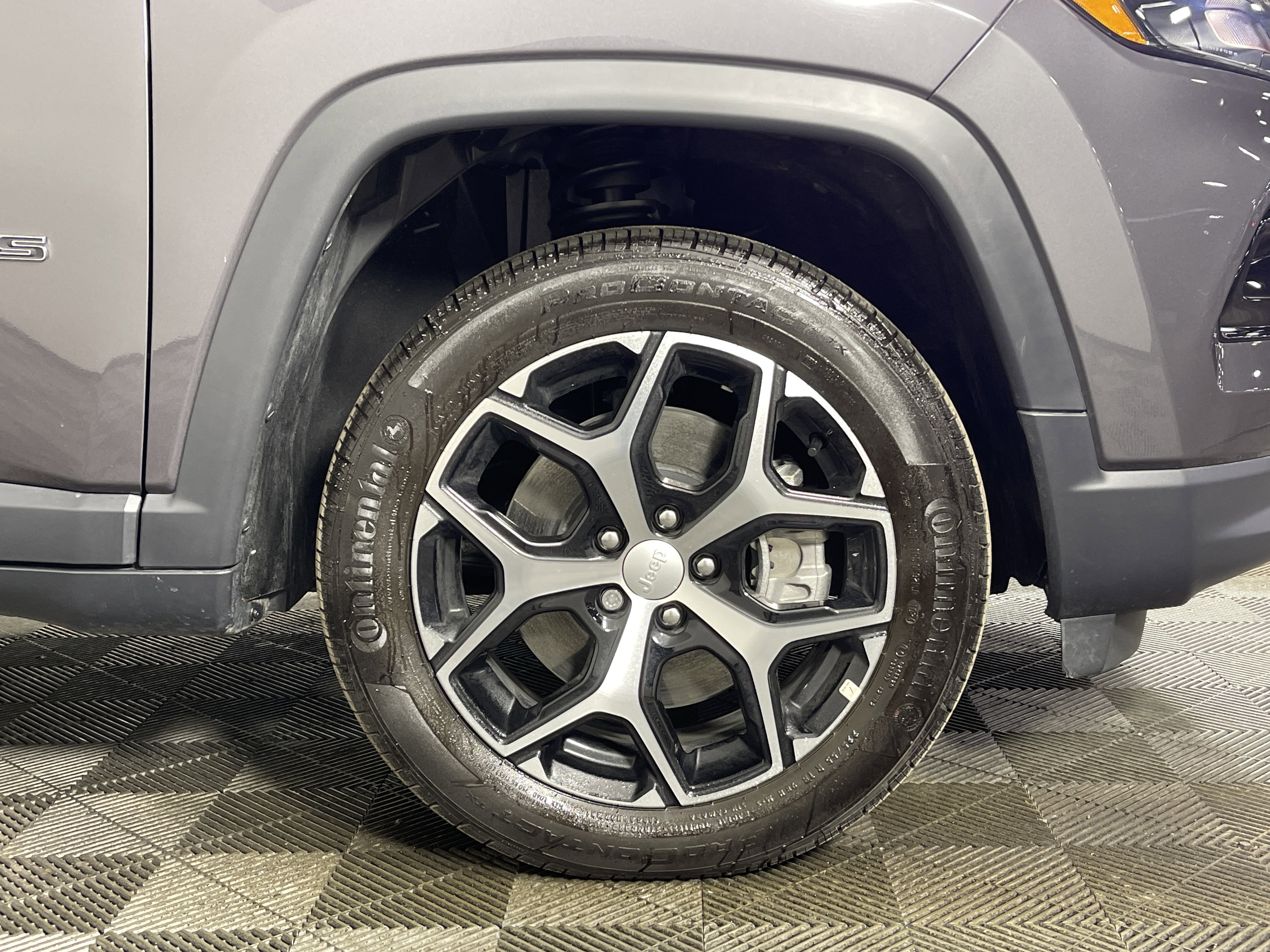 Used 2024 Jeep Compass Limited image 7