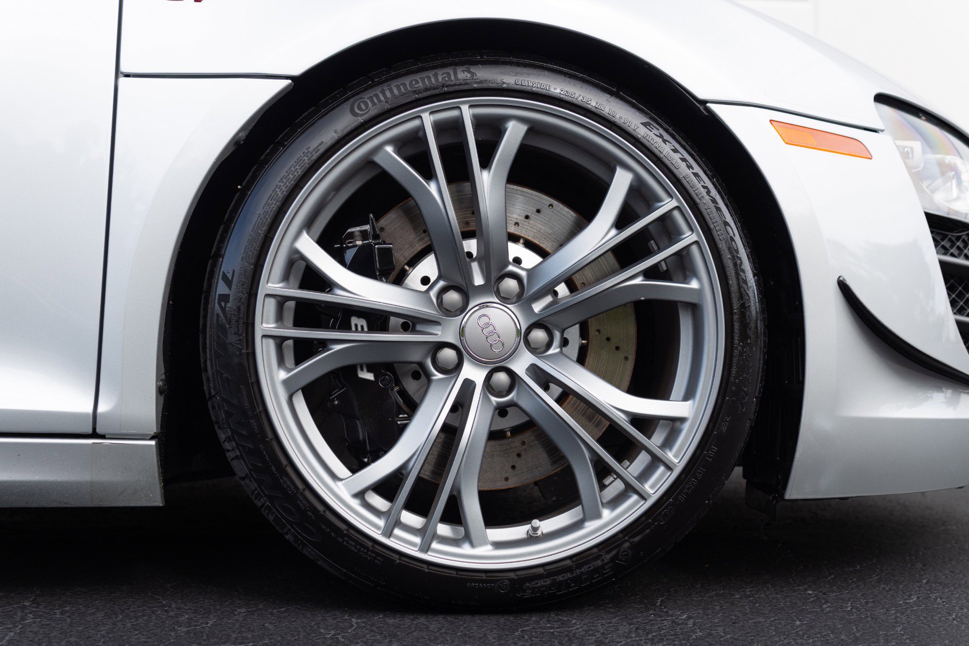 Used 2012 Audi R8 GT AWD/4WD image 9