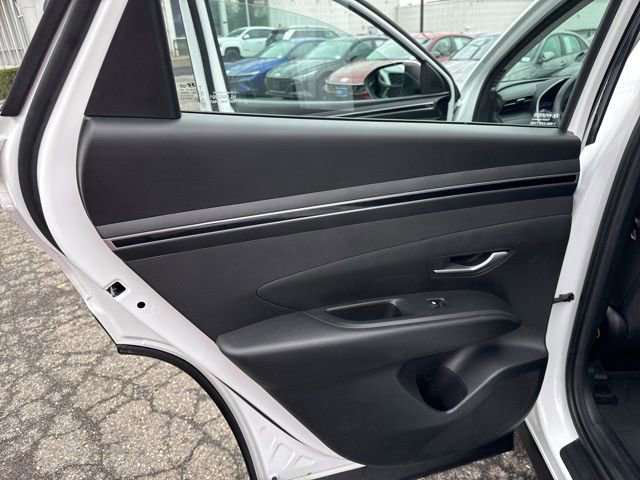 Used 2022 Hyundai Tucson SE image 29