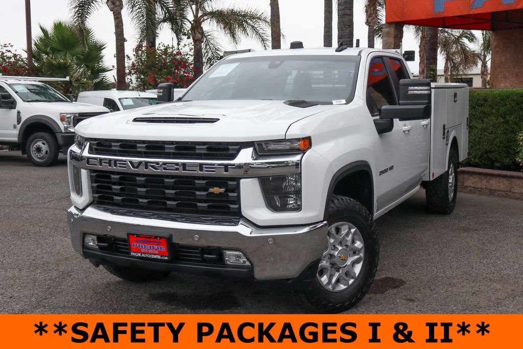 Used 2022 Chevrolet Silverado 2500 LT w/ Convenience Package image 4