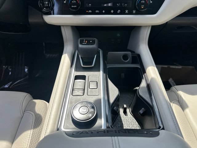 Used 2026 Nissan Pathfinder SL w/ SL Premium Package AWD/4WD image 24