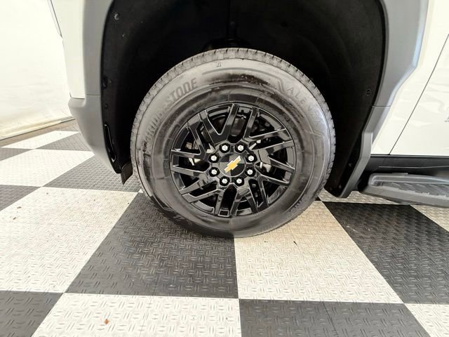 Used 2024 Chevrolet Silverado EV W/T AWD/4WD image 11