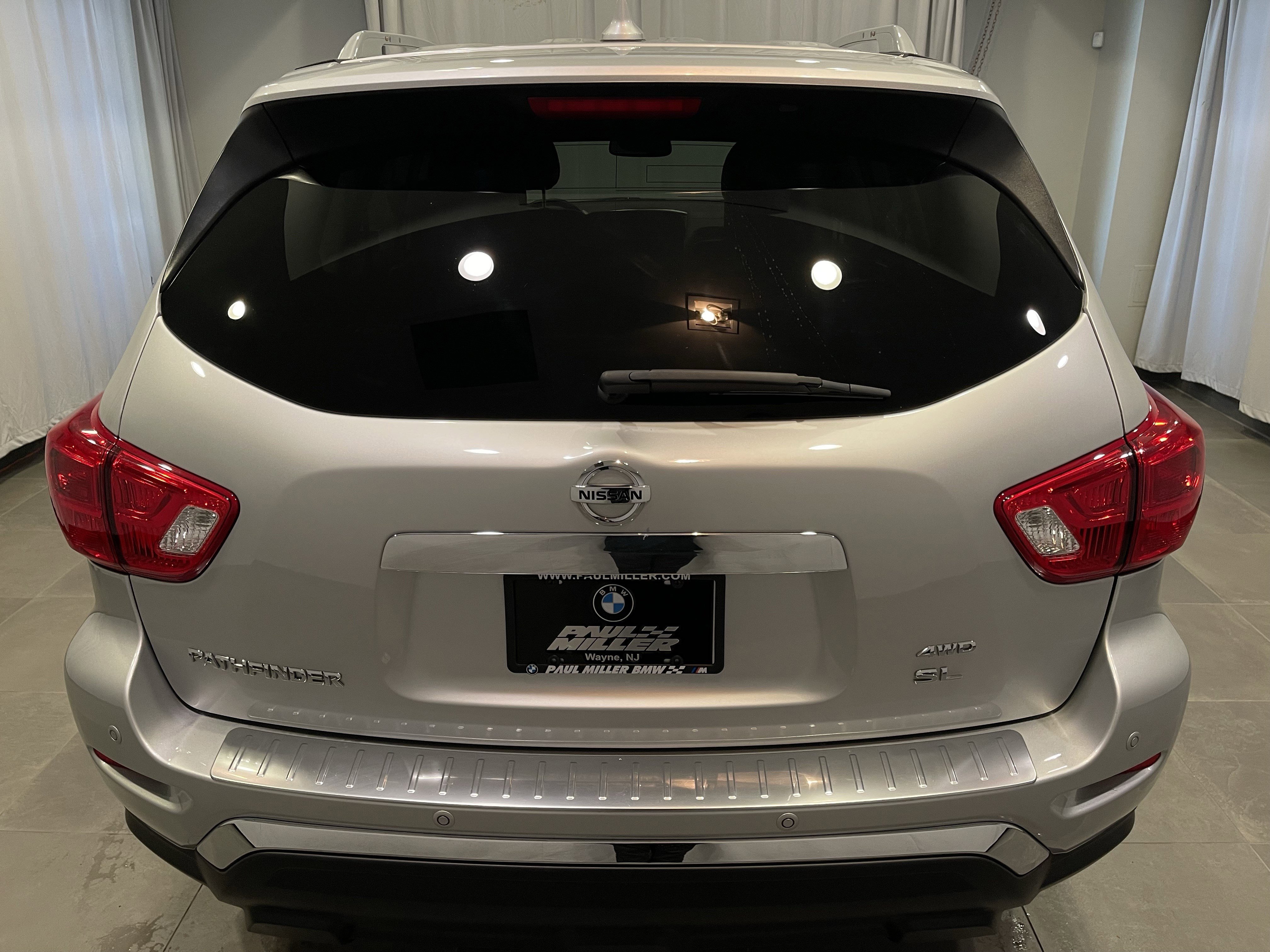 Used 2020 Nissan Pathfinder SL image 5